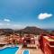 Superlative apartment with spectacular ocean views
