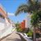 Superlative apartment with spectacular ocean views
