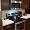 Old Fort Loft King & Queen suites nearest accomodation to Marshals Museum power your EV for free!