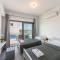 Villa Marlene, walking distance to Coral Beach!