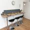 Charming 2 Bedroom House - Free Parking - Great Location