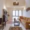 Hostie Eshana - Stylish 2BHK Duplex apt near Golf Course Road - Gurgáon