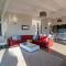 Kotare Point Paradise - Akaroa Holiday Home