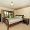 At Cathedral Cove - Hahei Holiday Home