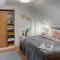 4 Trees Apartments by Adrez