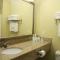 Holiday Inn Express Winfield - Teays Valley, an IHG Hotel - Hurricane