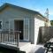 Ridge Cottage - Oneroa Holiday Home