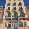 Ambassadeurs Logis Hotel