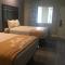 Days Inn & Suites by Wyndham La Porte