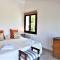 Villa LAS ENCINAS-en el pueblo de Esporles- Mallorca