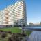 Apartament em condominio com Piscina