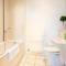 2 Bedroom 2 Bathroom Apartment in Central Milton Keynes with Free Parking and Smart TV - Contractors, Relocation, Business Travellers