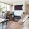 2 Bedroom 2 Bathroom Apartment in Central Milton Keynes with Free Parking and Smart TV - Contractors, Relocation, Business Travellers
