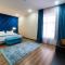 Golden Hotel