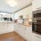 1 Springwater View