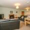 2 Park Nook Close