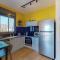 Sunny 1BR Penthouse by HolyGuest