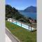 Beautiful poolside and stunning lake view Gardenia