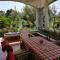 George`s House