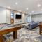 Holiday Inn & Suites Cedar Falls-Waterloo Event Ctr by IHG - سيدار فولز