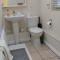 The Bath House Apartments - Free 1st breakfast - FREE parking