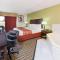 Days Inn & Suites by Wyndham Madison Heights MI