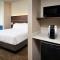 Holiday Inn Express & Suites - Brantford by IHG