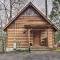 Honey Bear Pause Rural Escape with Porch and Hot Tub! - Таунсенд