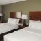 Clarion Inn & Suites - University Area