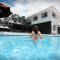 Swimming Pool Holiday Villa - Auckland