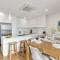 Stunning Main Beach Location- Anglesea