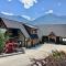 Kootenay Wild Guest Suites