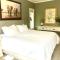 One Oak Guest House