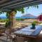 Villa Petradi (150 meters from the sea)