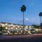 Holiday Inn Express and Suites La Jolla - Windansea Beach, and IHG Hotel