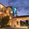 Holiday Inn Express & Suites Corona, an IHG Hotel - Corona