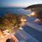 Akrotiri Hotel