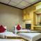 The Train Resort - Your Relaxing Resort with Large Pool & Jacuzzi