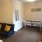 South Shield's Hidden Gem Emerald Apartment sleeps 6 Guests - 南希尔兹