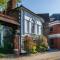 Castle Properties: The Duchess, 3 Bed Family cottage - Windsor