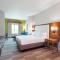 Holiday Inn Express & Suites Houston SW - Medical Ctr Area