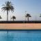 AT125 Els Pins, comunidad con piscina en 1ra línea de la playa - Torredembarra