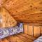 Rustic Cabin with Screened Deck 8 Mi to Dollywood - Sevierville