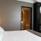 Manhattan Hotel