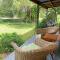 Quail Farm, Colonial charm