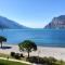 Hotel Baia Azzurra - Lake Front