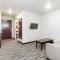 Cobblestone Hotel & Suites - Janesville