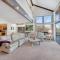 Camelback 302