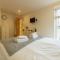 6 Sandy Lane