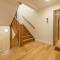 6 Sandy Lane